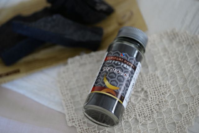 最強の炭のコンビで叶えられた炭パウダー【高い毒素吸着力を追求して辿り着いたヤシガラ活性炭＆長野県に自生する炭】