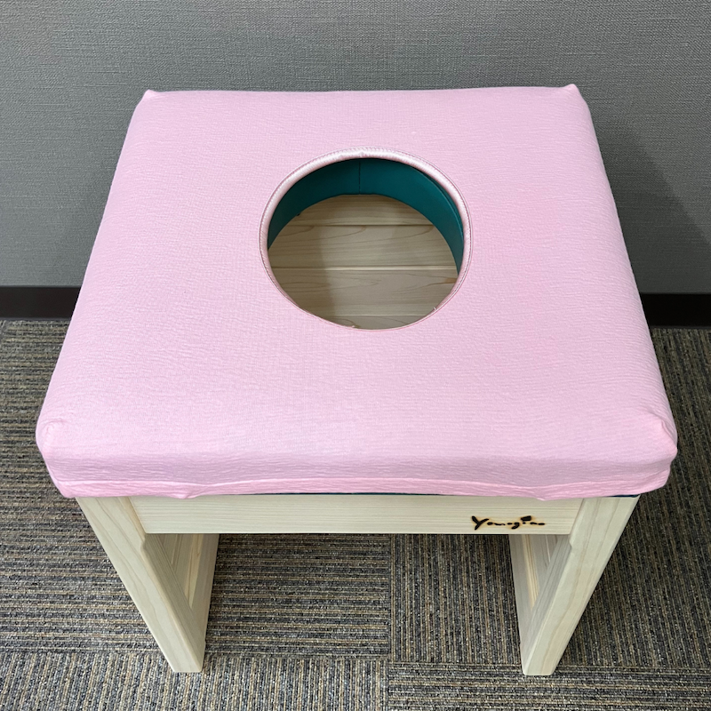 こだわり天然ヒノキ椅子と野生・農薬不使用のよもぎの「自宅でカンタン日本製よもぎセラピーセット」 【よもぎ蒸しセット】