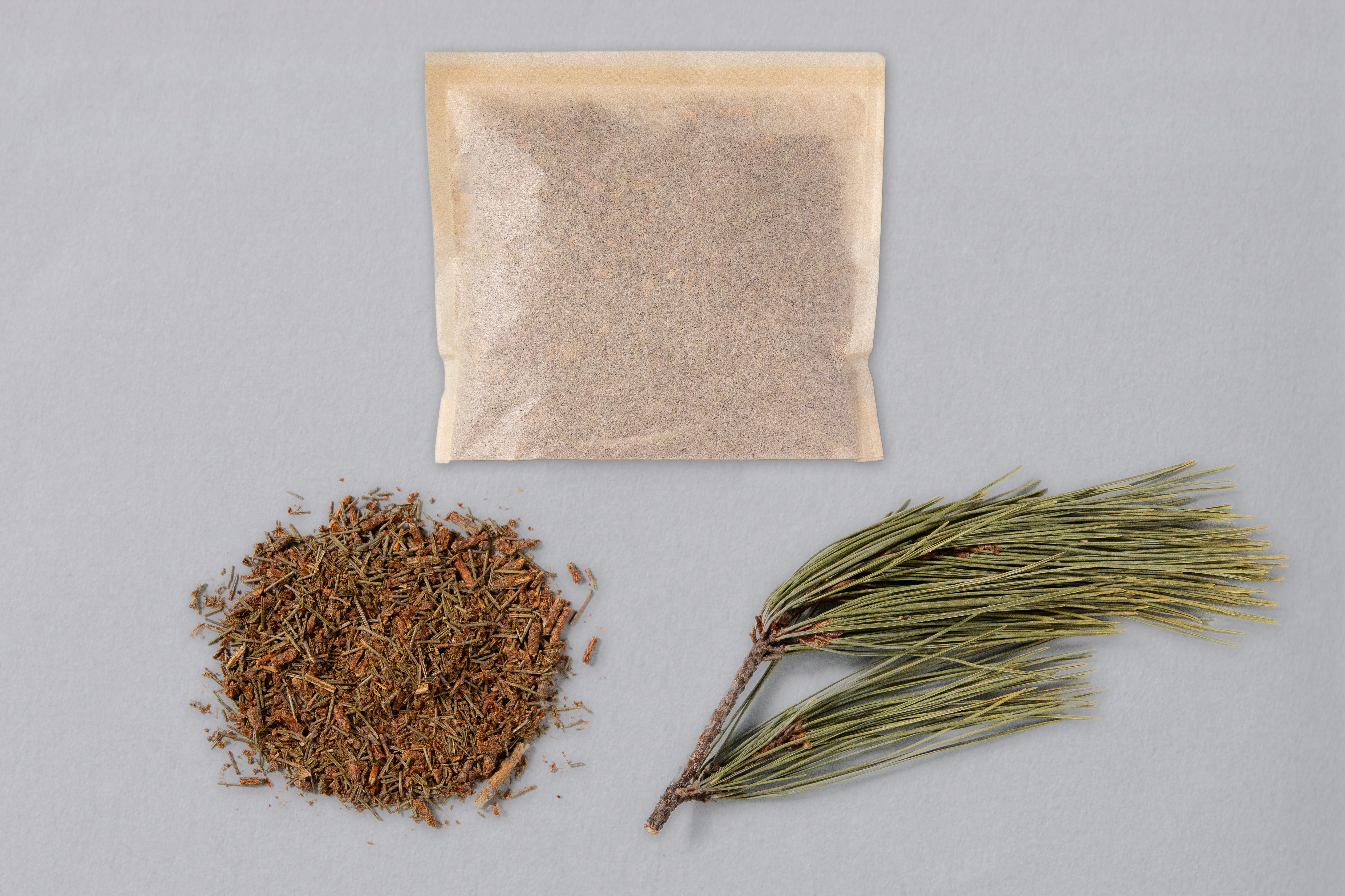 【松葉湯】長野県産・国産無農薬の赤松入浴剤（7パック入り）自宅で本格森林浴！経皮吸収で取り込む野生の力。冷えや疲れ、肌トラブルに｜有害物質や添加物が気になる方の「排出」バスタイム。